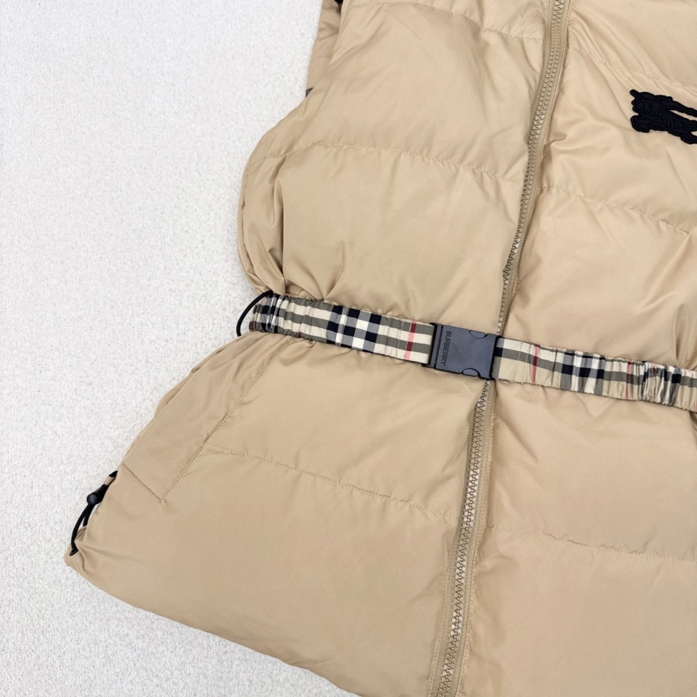 Жилетка двусторонняя на пуху женская фото 5