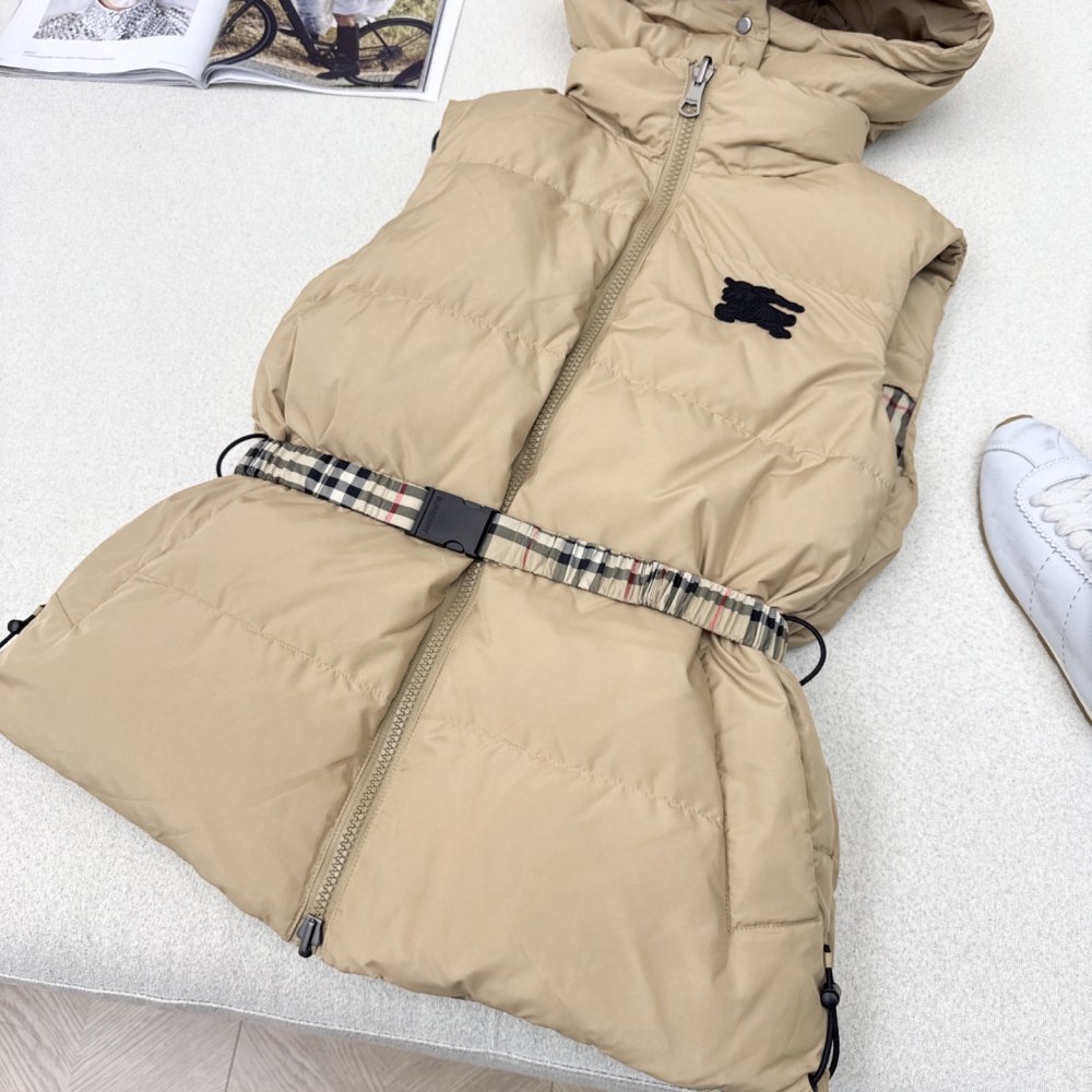 Жилетка двусторонняя на пуху женская фото 6