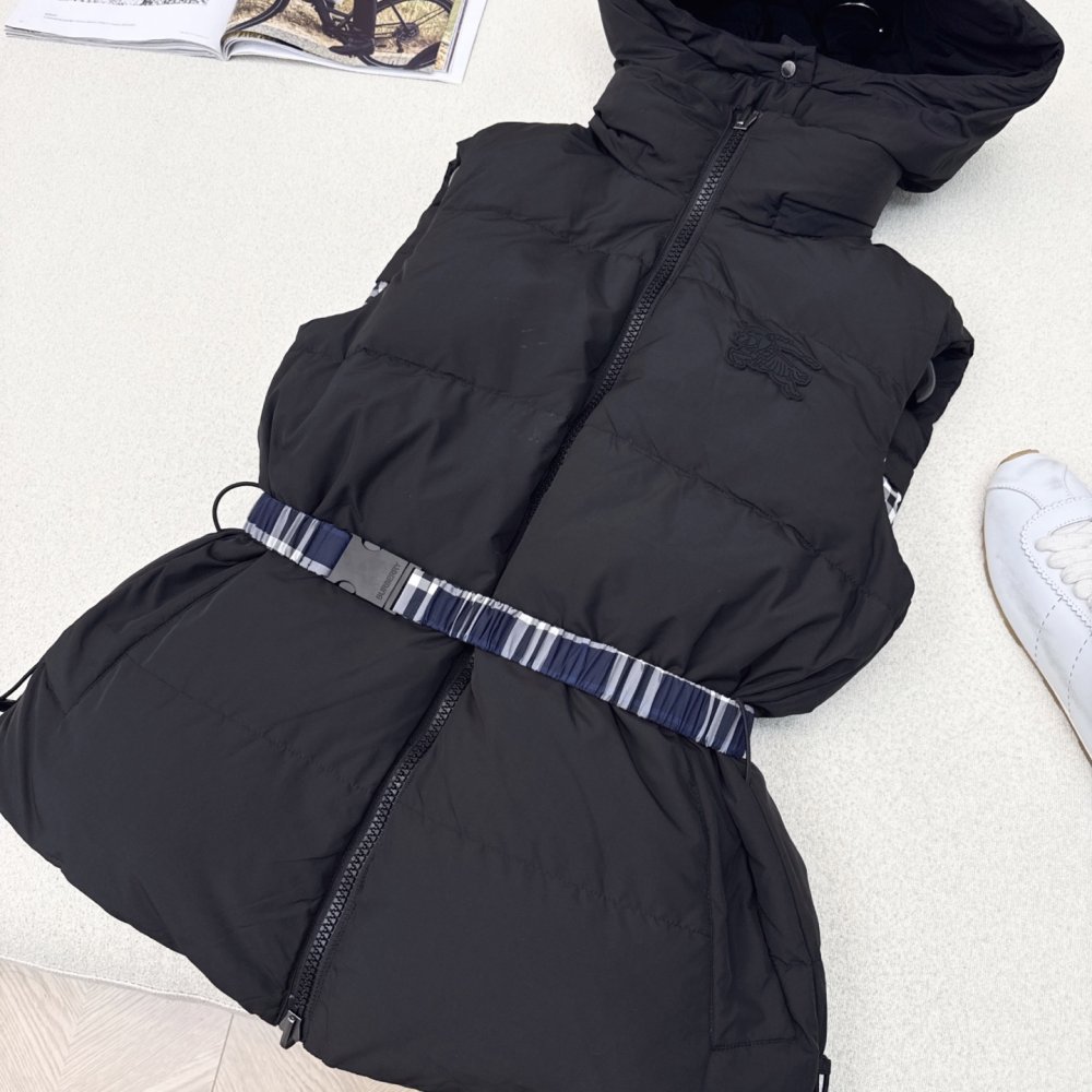 Жилетка двусторонняя на пуху женская фото 6