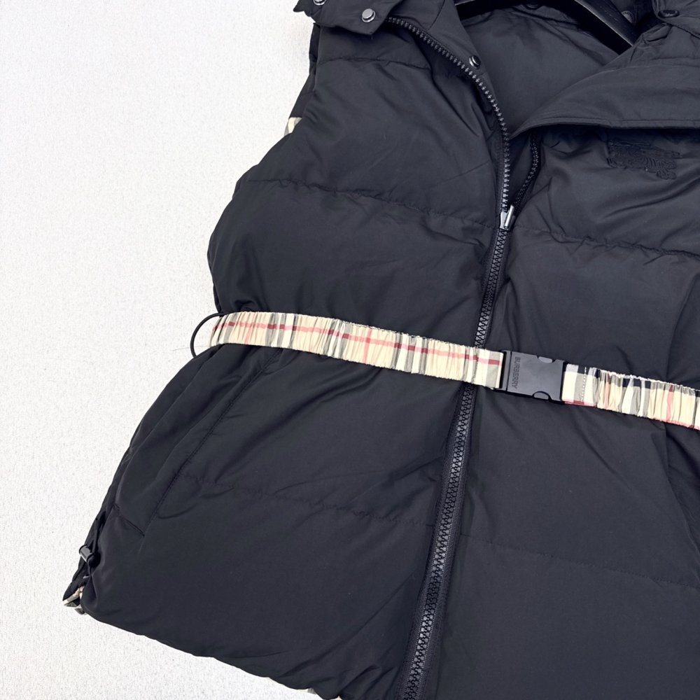 Жилетка двусторонняя на пуху женская фото 7