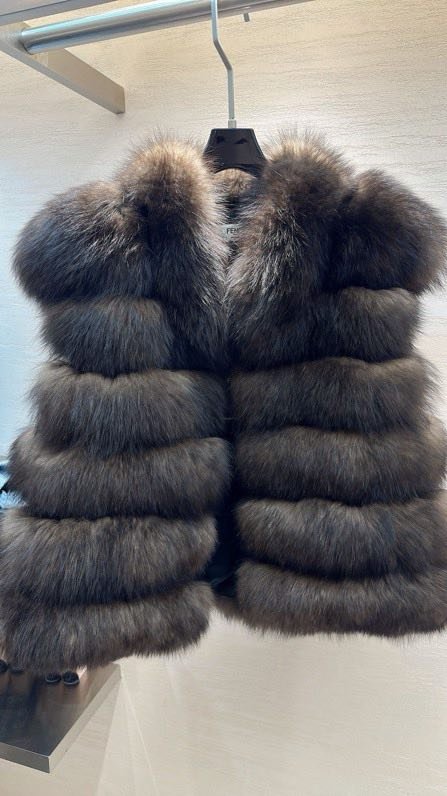 Жилетка из лисьего меха фото 7