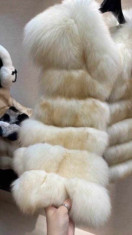 Жилетка из лисьего меха фото 8