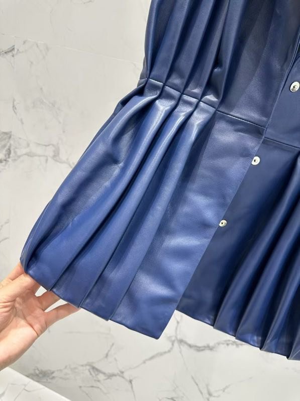 Vest leather blue women's фото 4