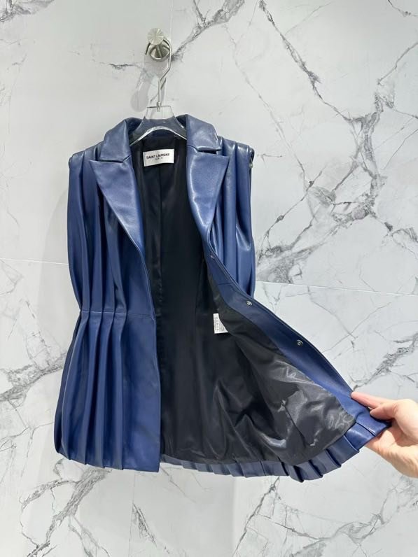 Vest leather blue women's фото 6