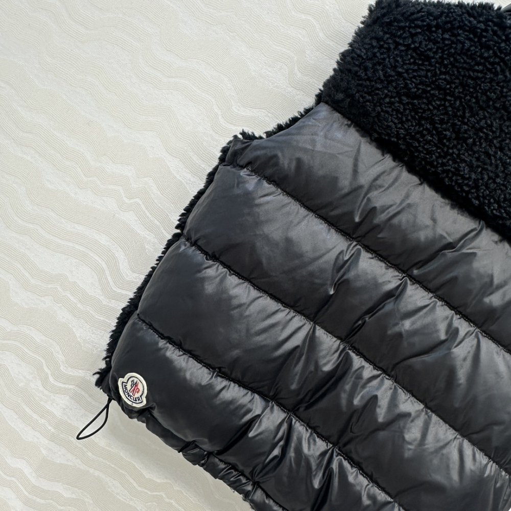 Жилетка хутряної на пуху жіноча фото 9
