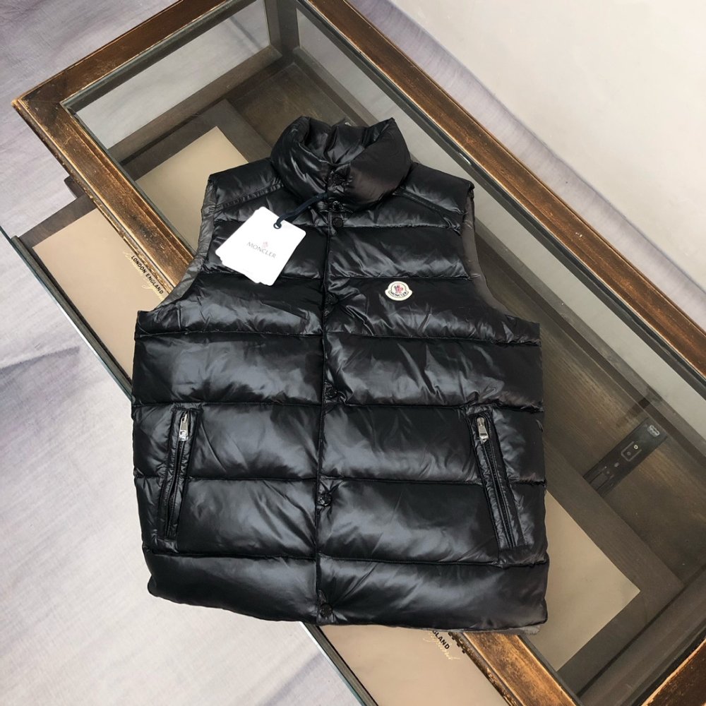 Жилетка чоловіча