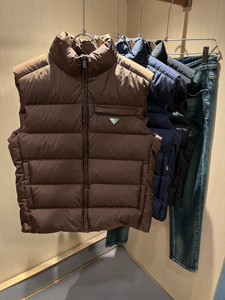 Vest men's