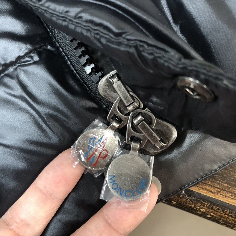 Жилетка чоловіча фото 5