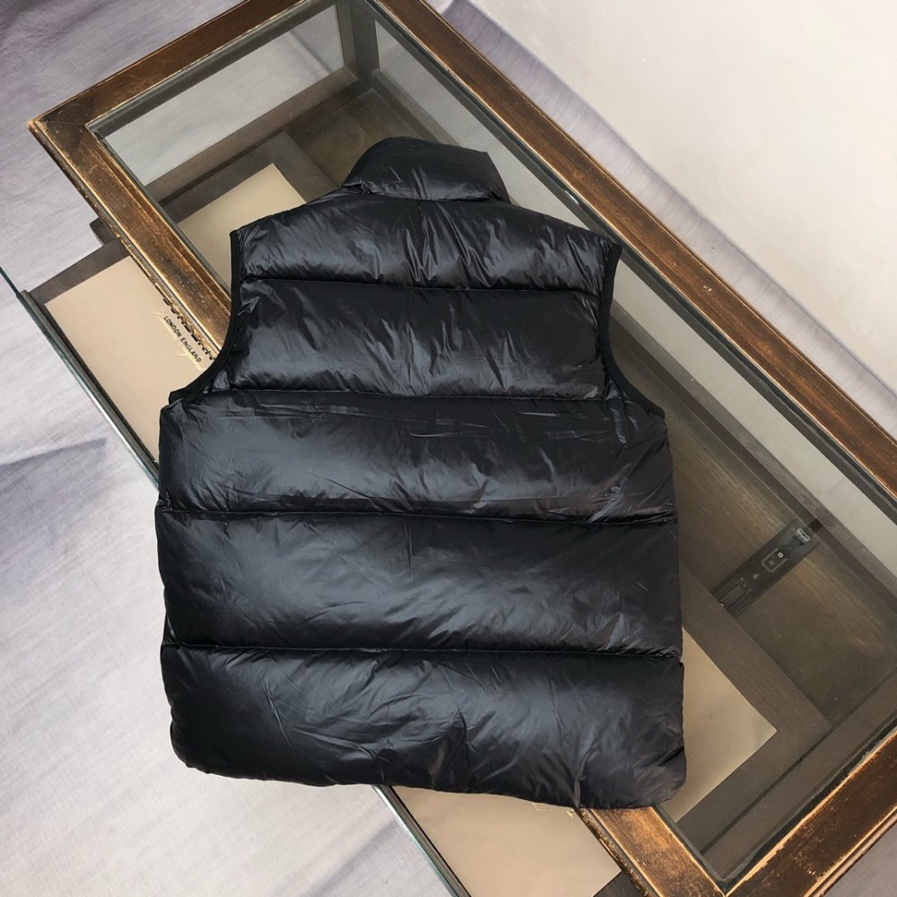 Жилетка чоловіча фото 9