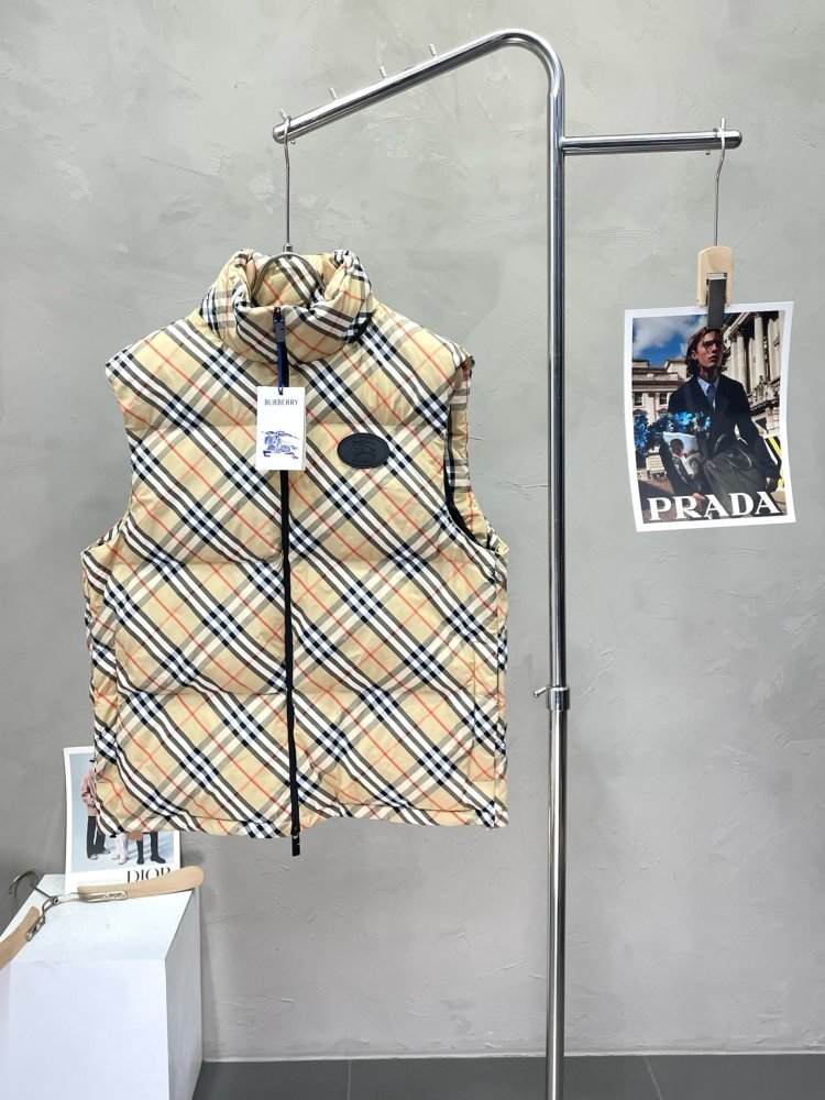 Vest on feathers men's