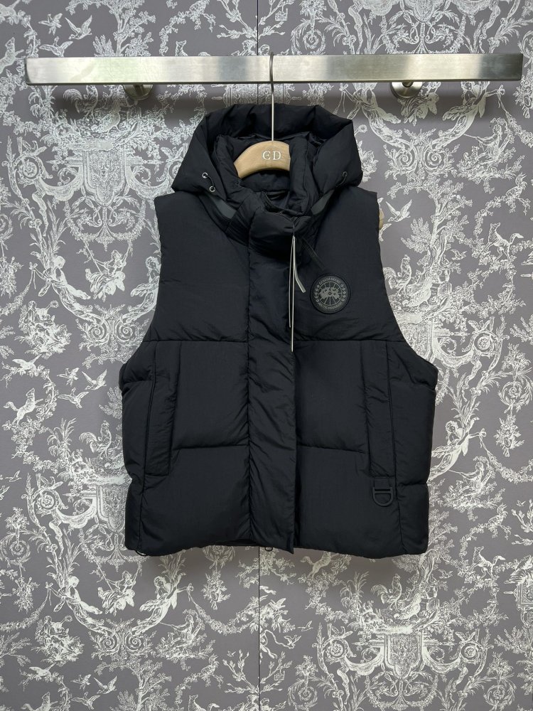 Vest on feathers men's