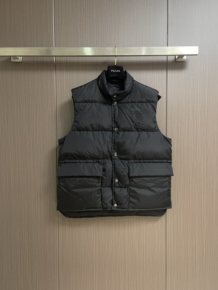 Vest on feathers men's