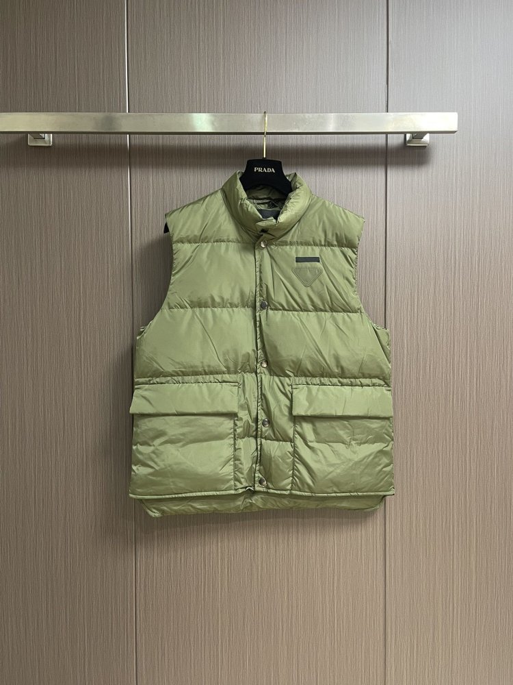 Жилетка на пуху мужская