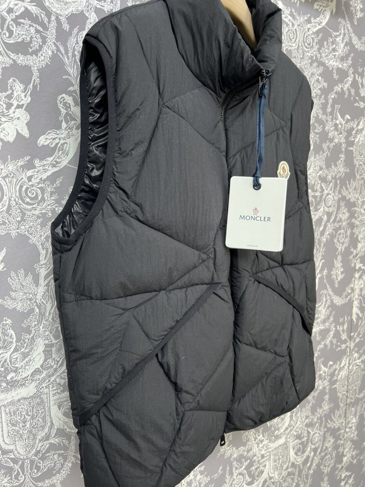 Vest on feathers men's фото 2