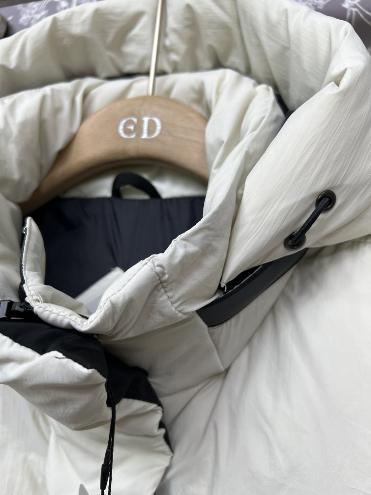 Vest on feathers men's фото 3