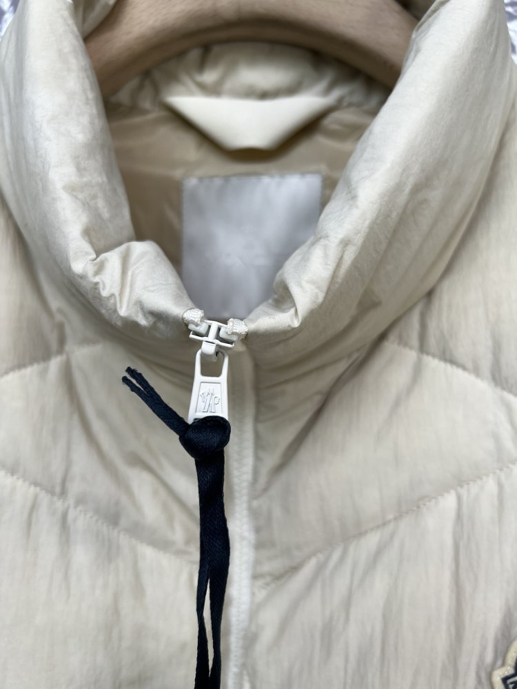 Vest on feathers men's фото 3