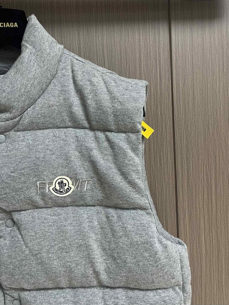 Vest on feathers men's фото 4