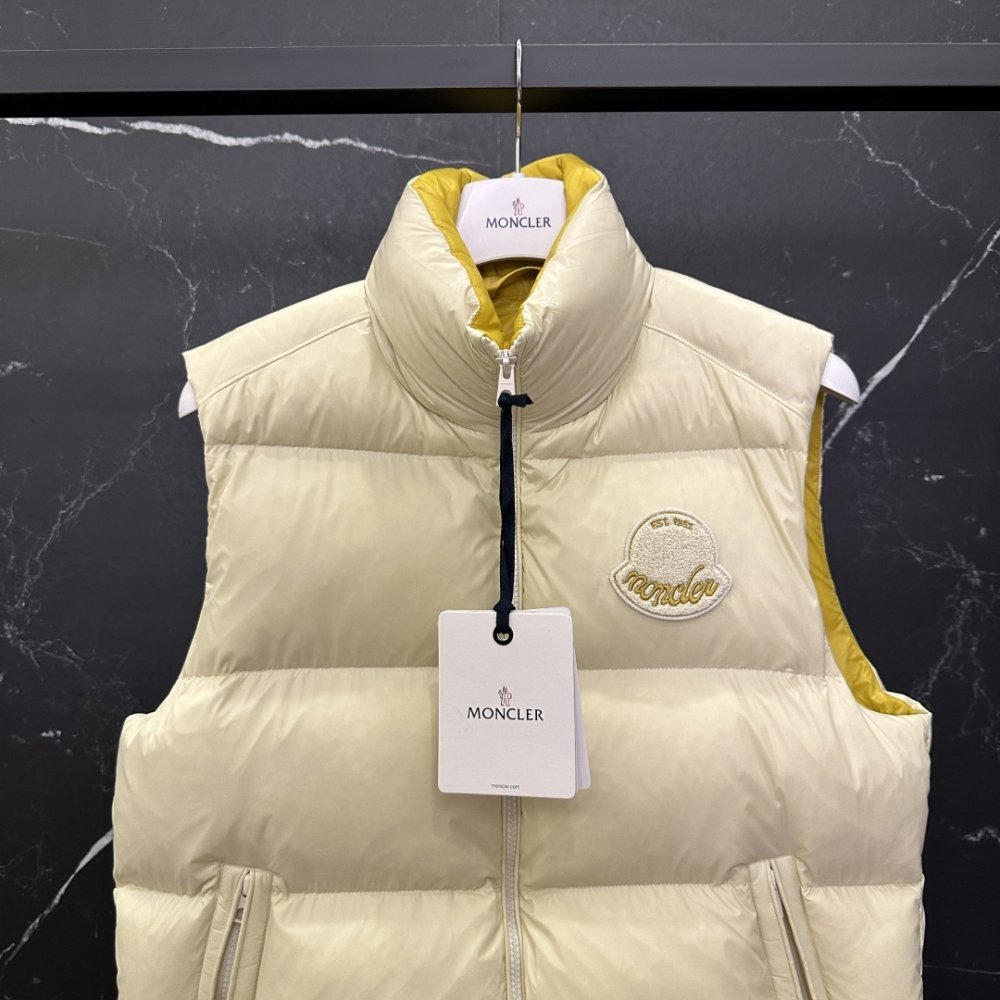 Vest on feathers men's фото 4