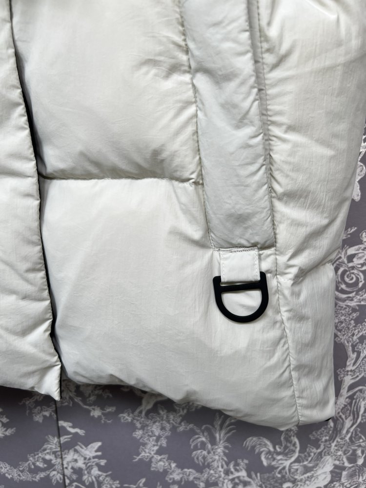 Vest on feathers men's фото 5