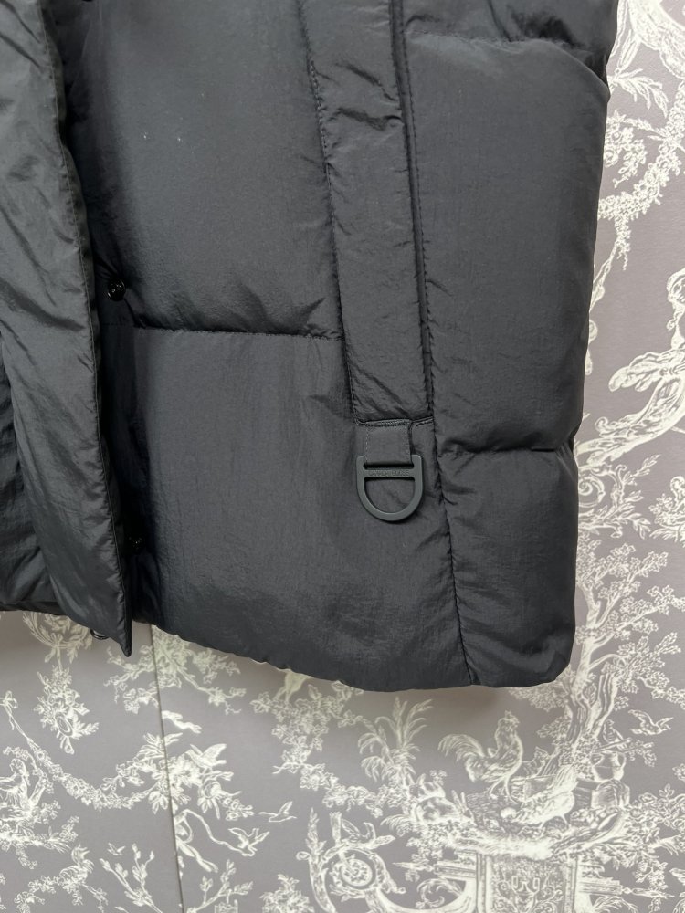 Vest on feathers men's фото 5