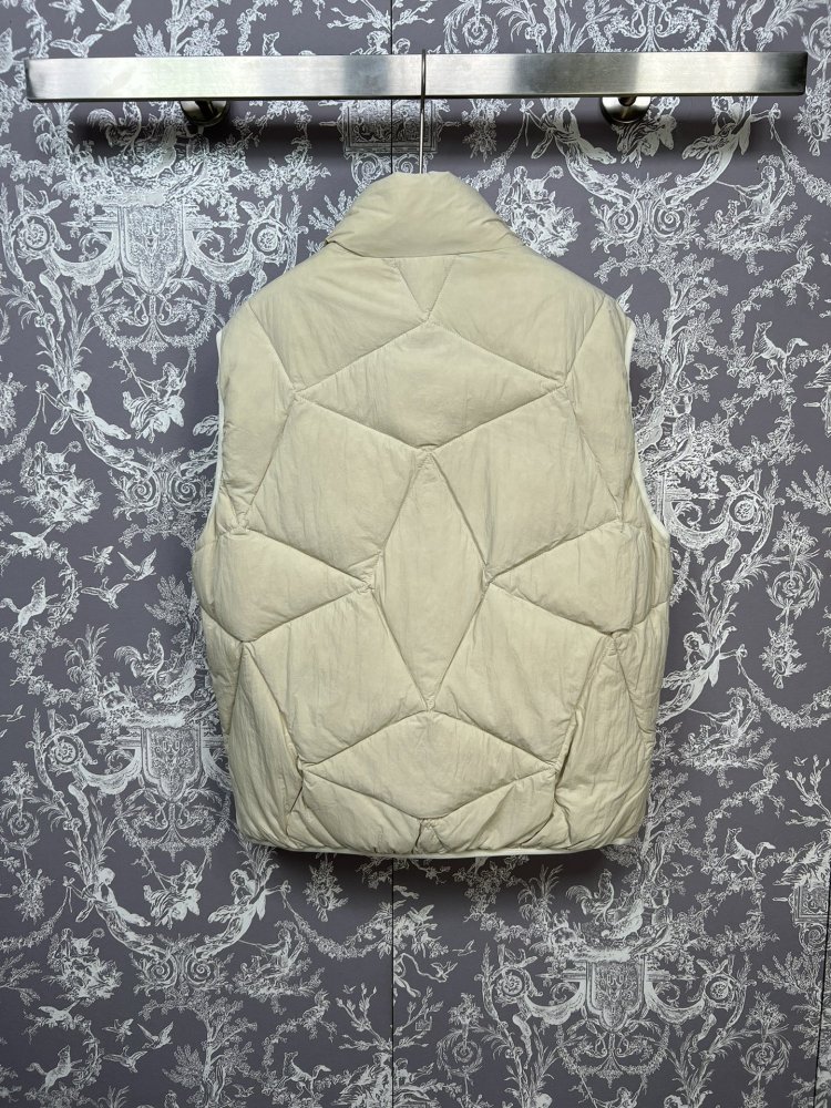 Vest on feathers men's фото 6