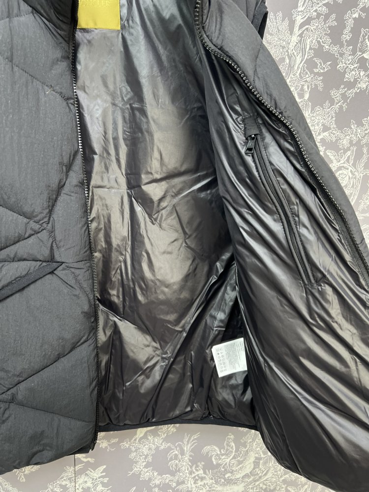 Vest on feathers men's фото 8