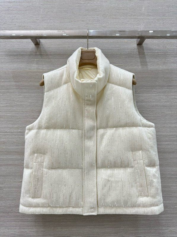 Жилетка на пуху женская