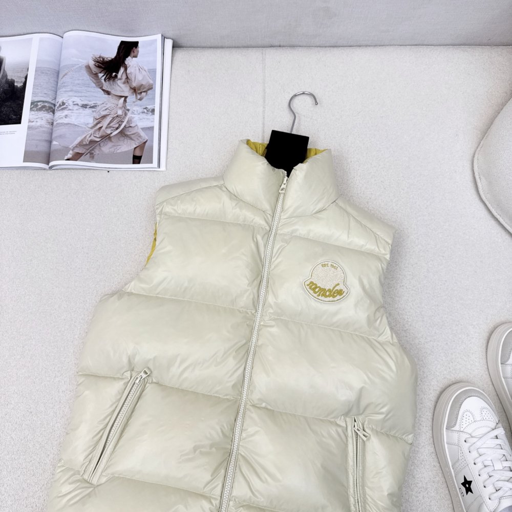 Vest on feathers women's фото 2