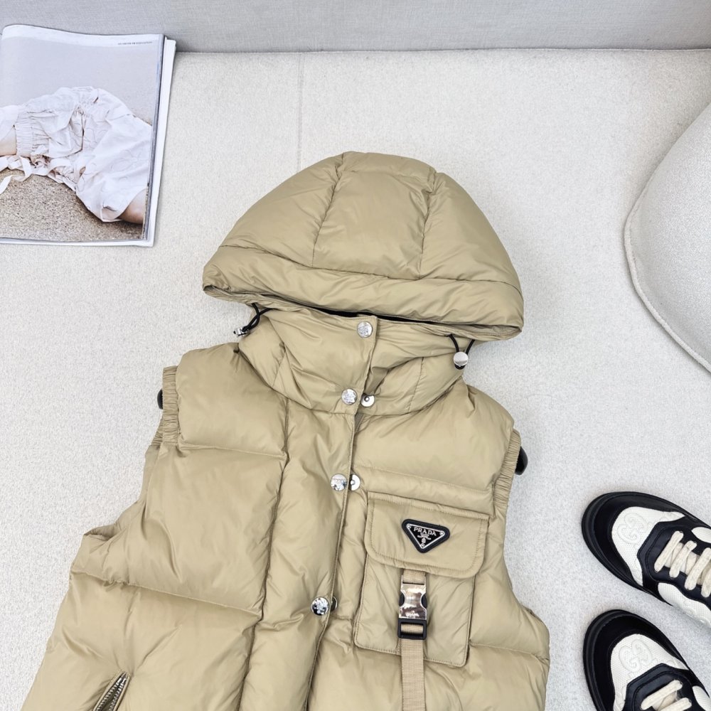 Жилетка на пуху женская фото 2