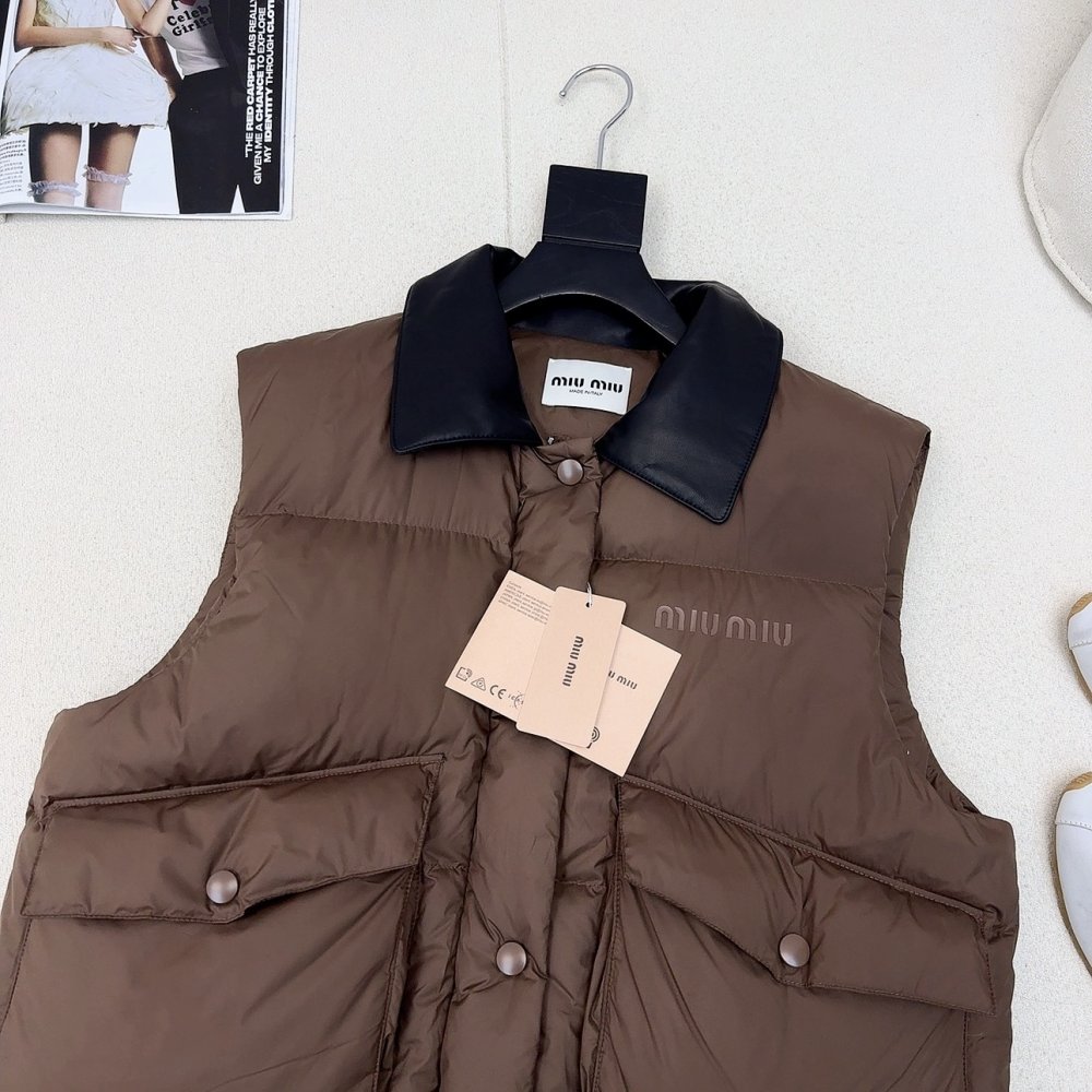 Vest on feathers women's фото 2