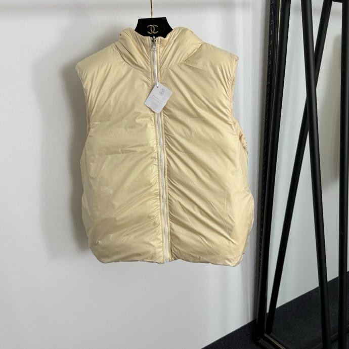 Vest on feathers women's фото 2