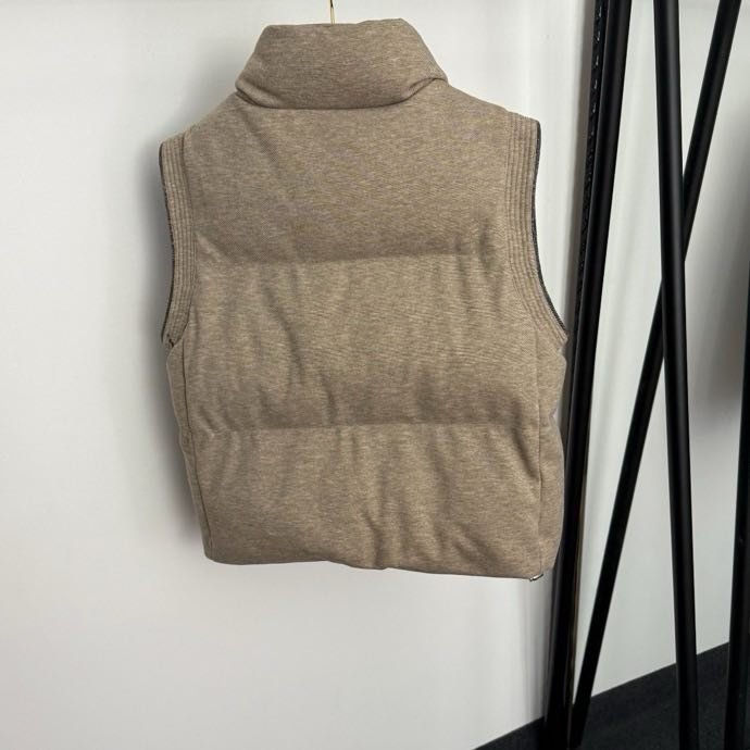 Vest on feathers women's фото 2