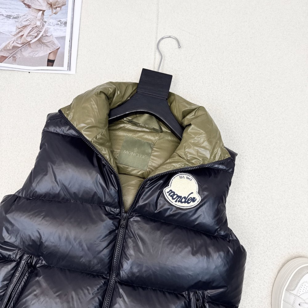 Vest on feathers women's фото 3