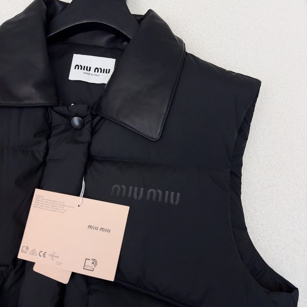 Vest on feathers women's фото 3