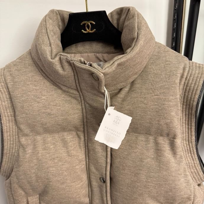 Vest on feathers women's фото 4