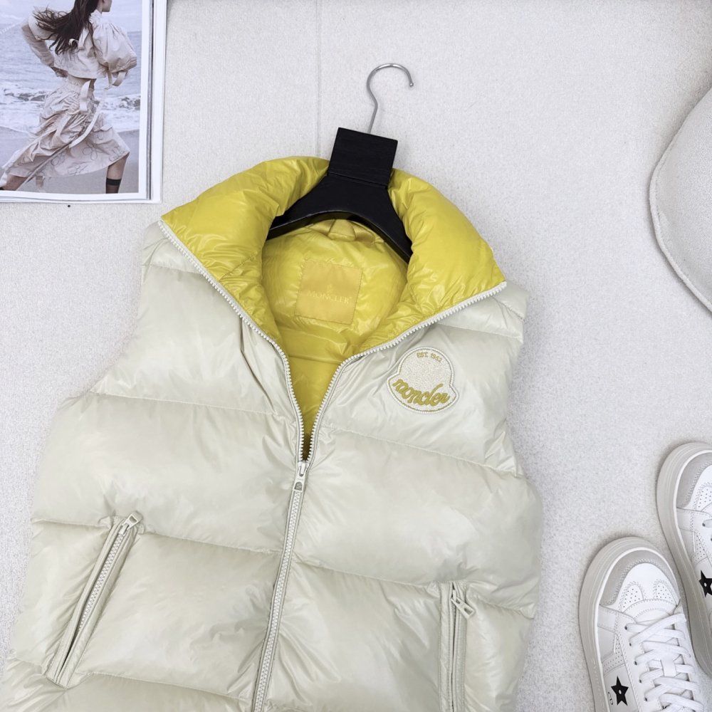 Vest on feathers women's фото 5