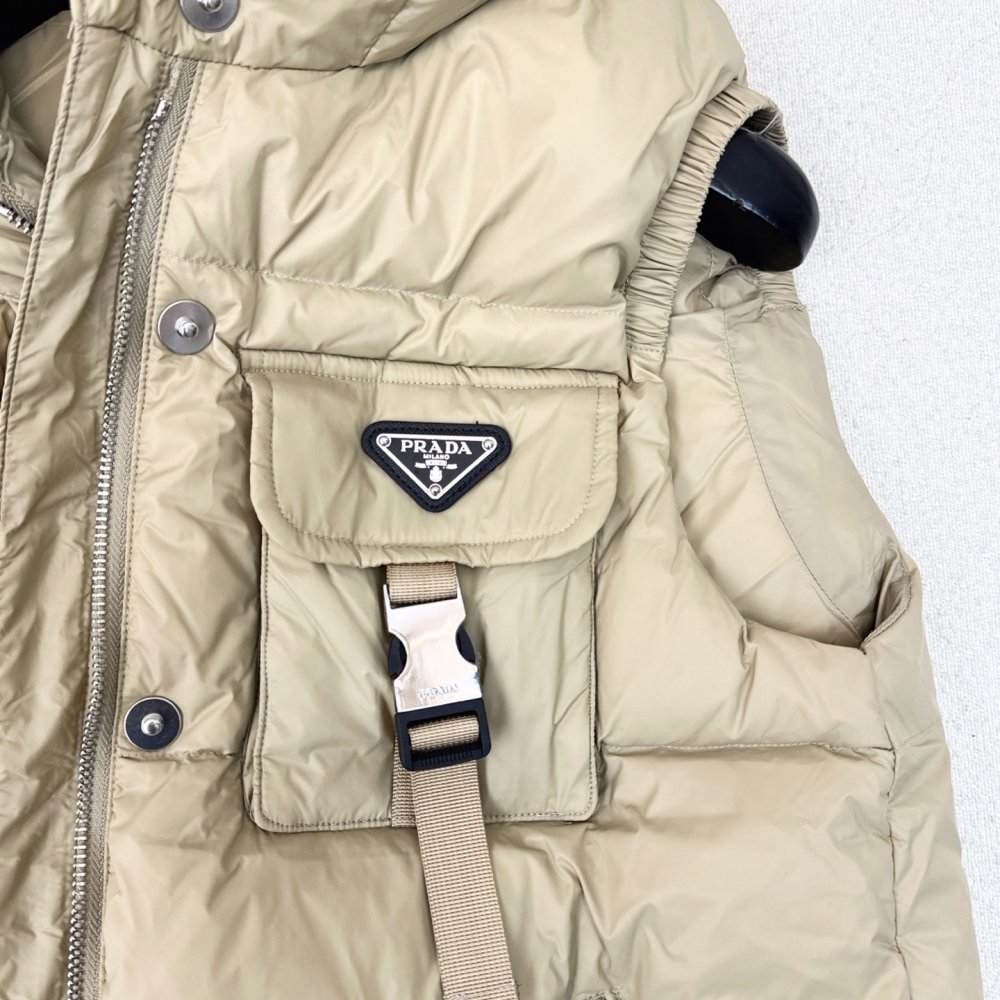 Жилетка на пуху женская фото 5