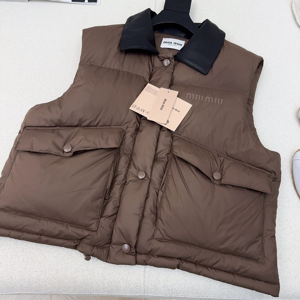 Vest on feathers women's фото 5