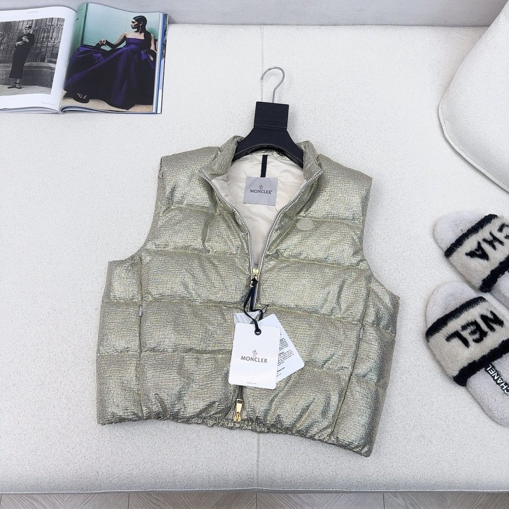 Жилетка на пуху женская фото 5