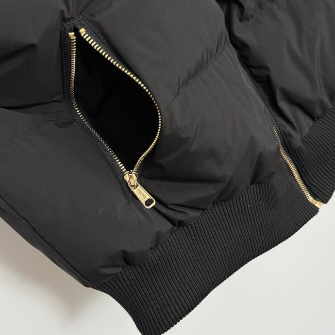 Жилетка на пуху женская фото 6