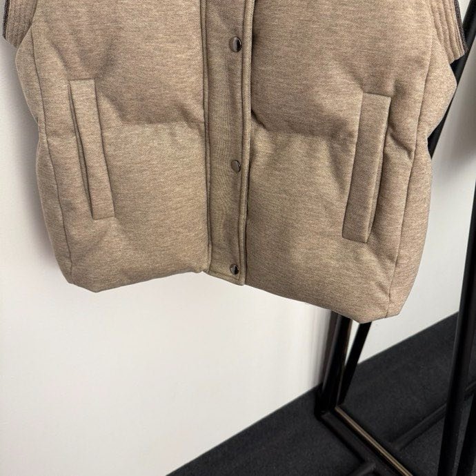 Vest on feathers women's фото 6