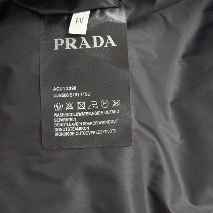 Жилетка на пуху женская фото 6