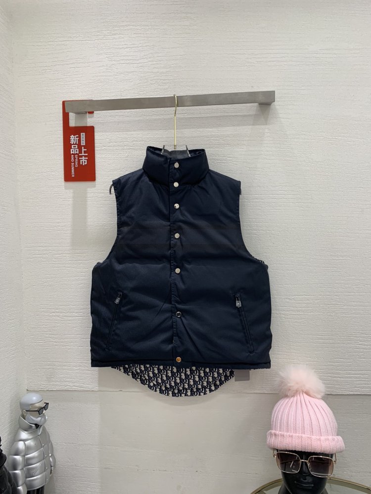 Жилетка на пуху женская фото 7