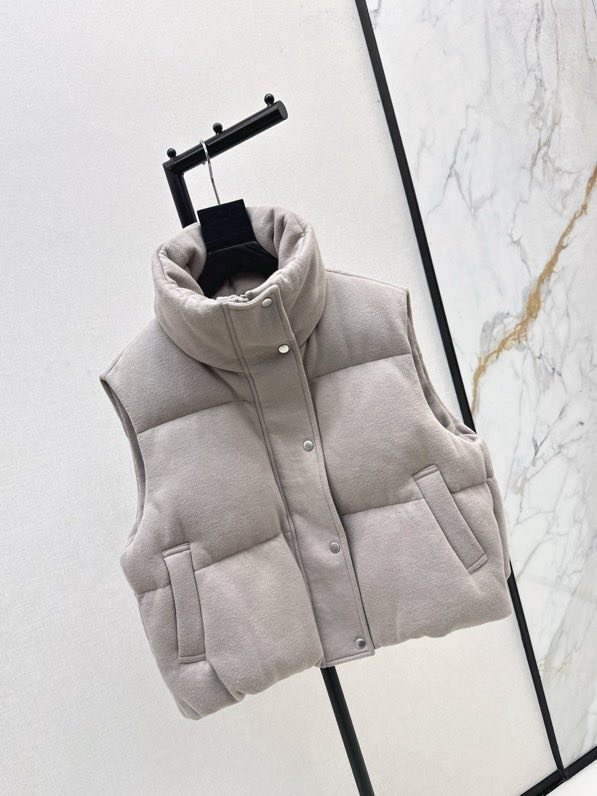 Vest on feathers women's фото 7