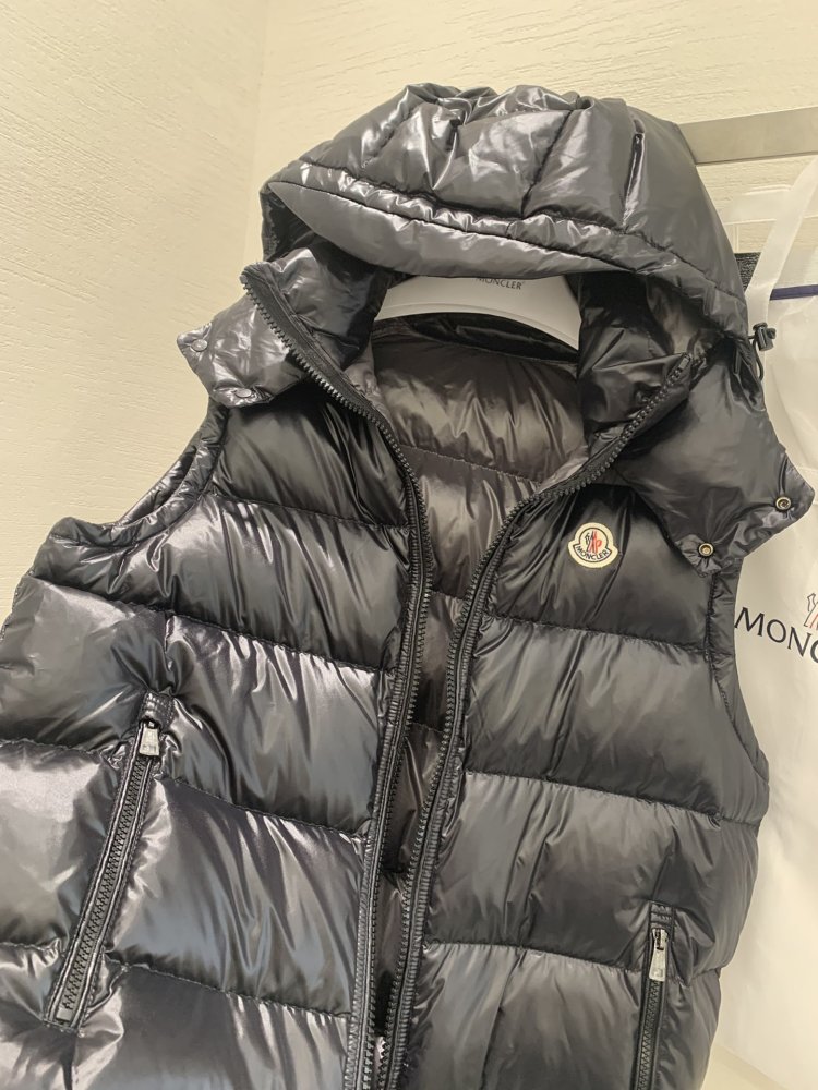 Жилетка на пуху жіноча фото 8