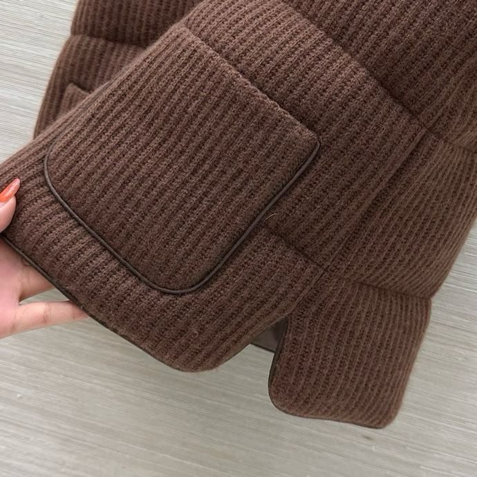 Vest on feathers women's фото 8