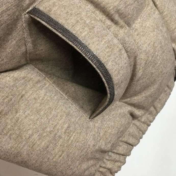 Жилетка на пуху жіноча фото 8