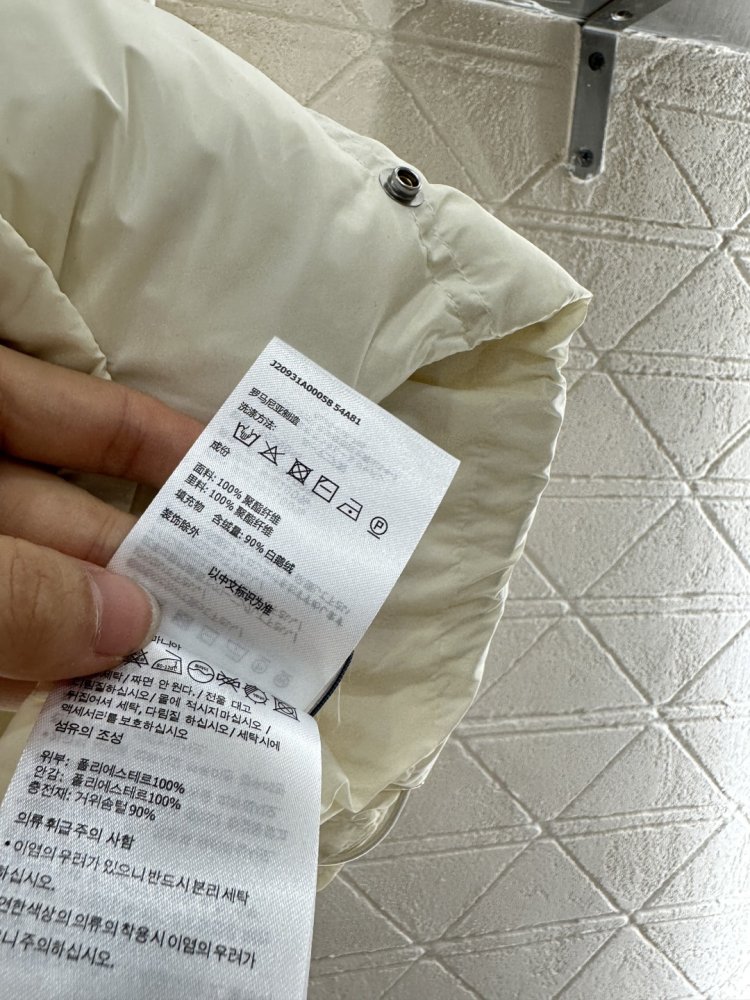 Жилетка на пуху женская фото 9