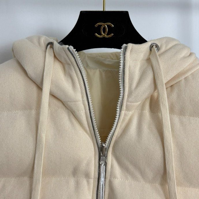 Vest on feathers women's фото 9