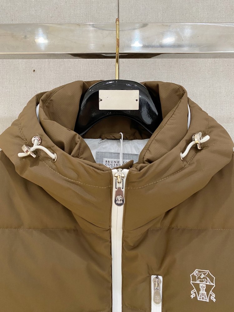 Жилетка на пуху фото 2